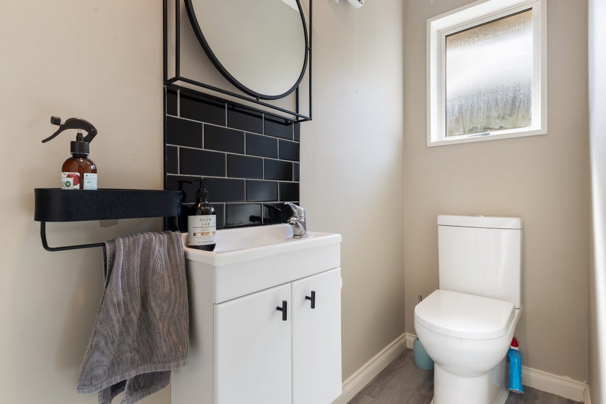 31A Clarendon Terrace, Woolston, Christchurch - Carousel 23