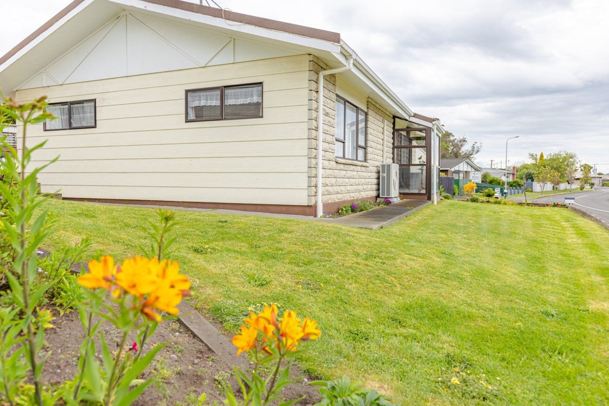 10 Bens Place, Springvale, Whanganui - Carousel 1