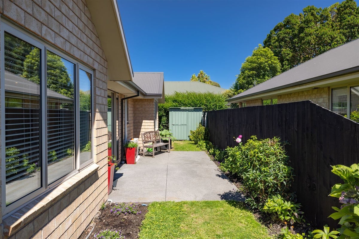 2/61 Middlepark Road, Sockburn, Christchurch - Carousel 17