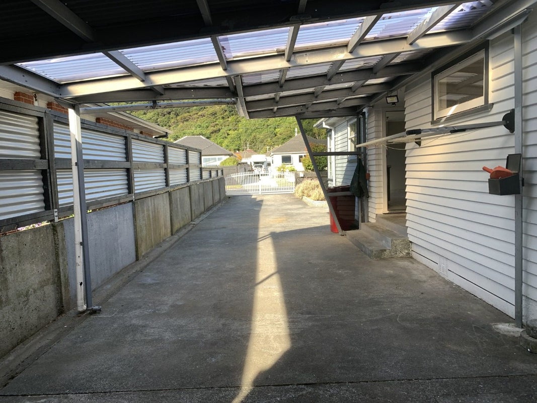 51 Bull Avenue, Wainuiomata, Lower Hutt - Carousel 14