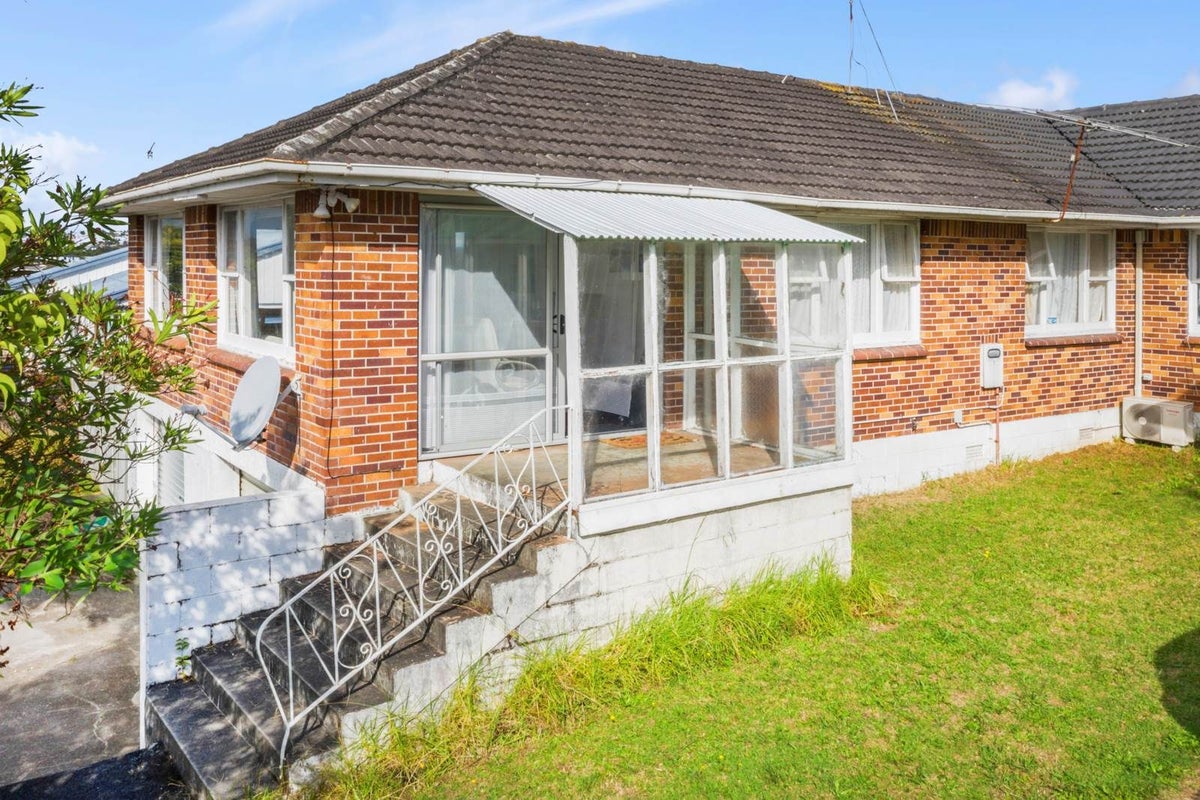 1/285 Pakuranga Road, Pakuranga Heights, Auckland - Carousel 2
