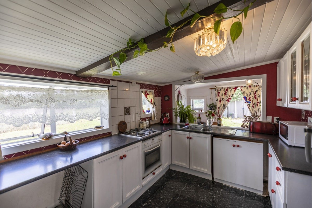 50 Higginson Street, Otane - Carousel 2