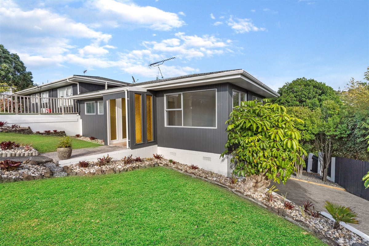 2/6 Ellice Road, Totara Vale, Auckland - Carousel 2