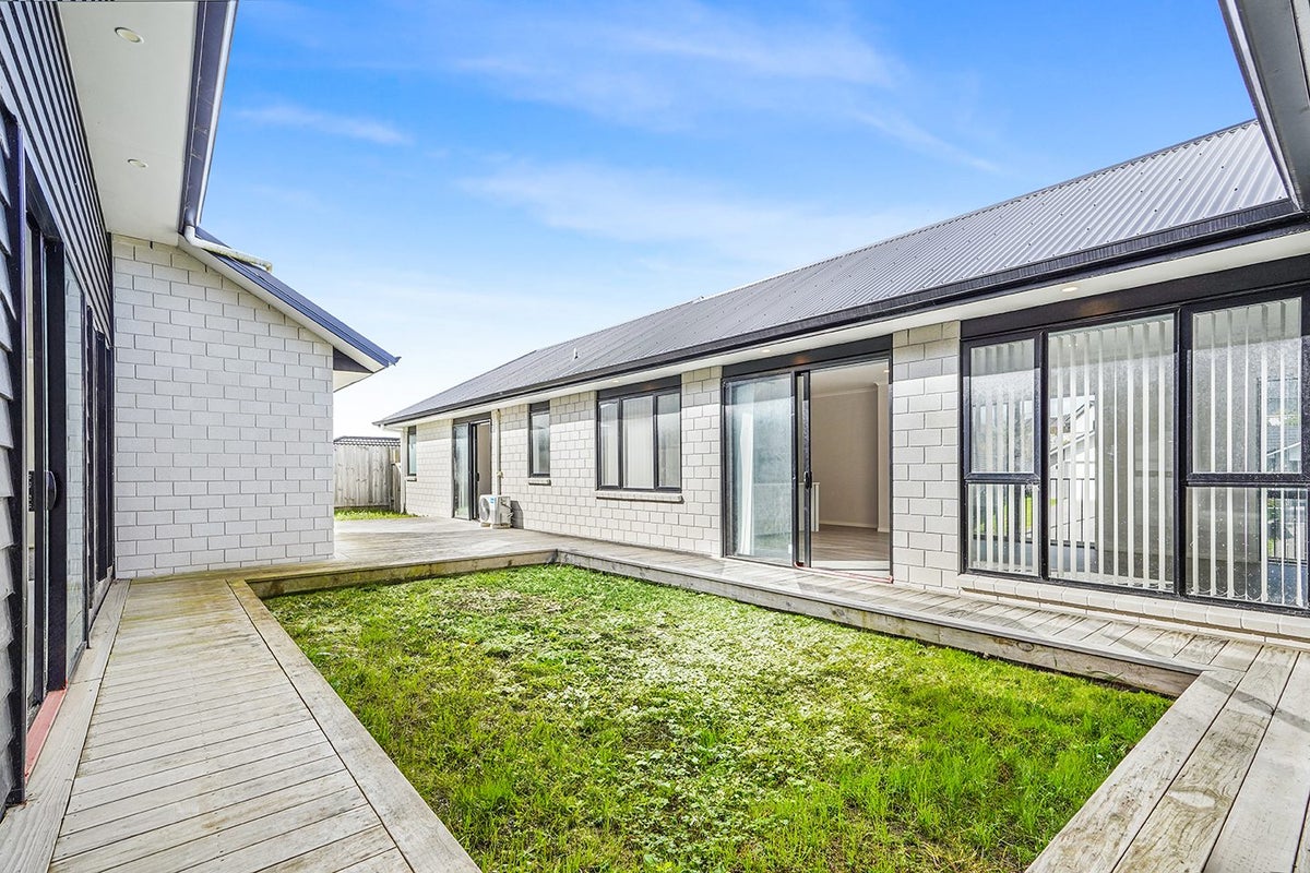76 Cumberland Drive, Flagstaff, Hamilton - Carousel 4