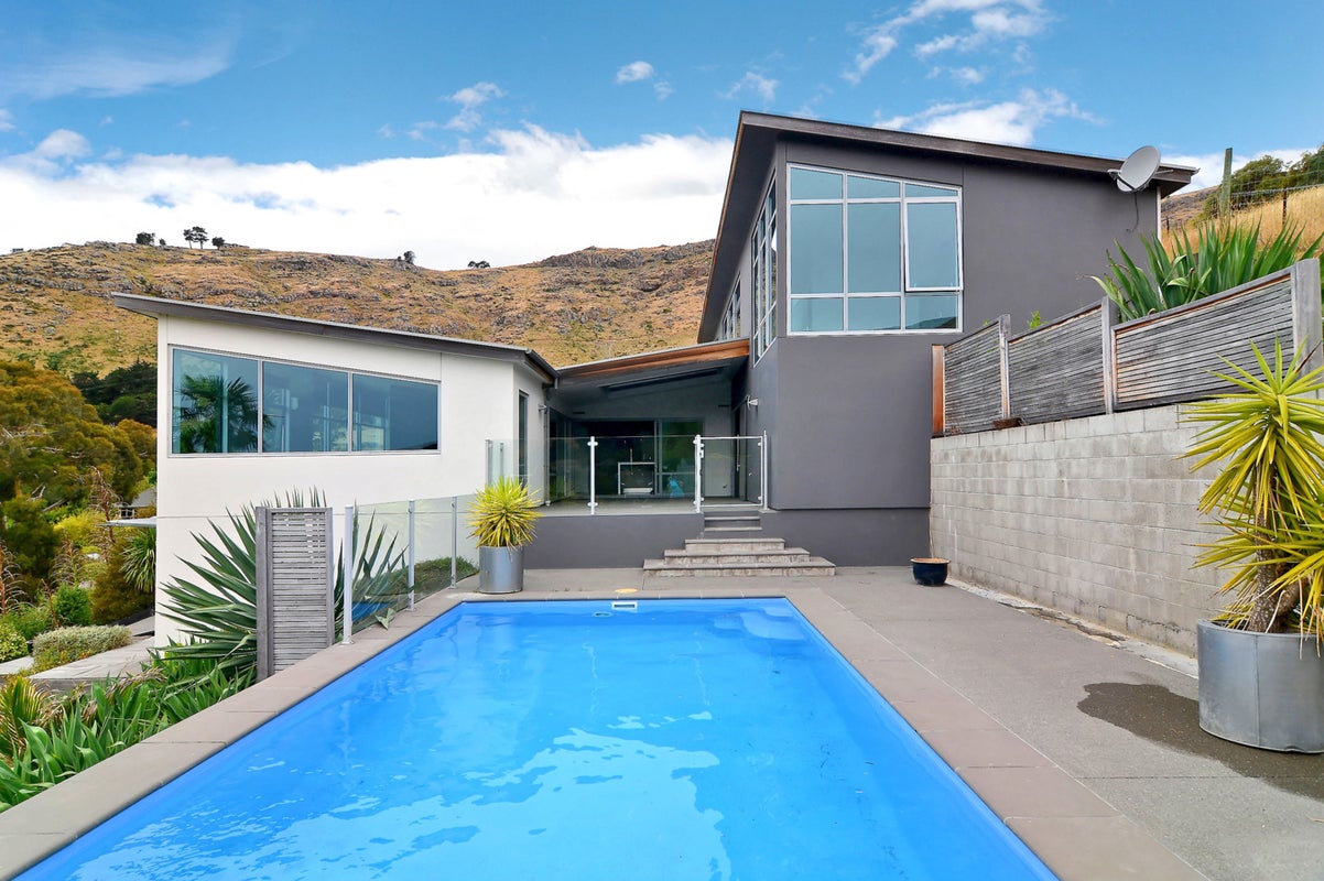 4 Morgans Valley, Heathcote Valley, Christchurch - Carousel 1