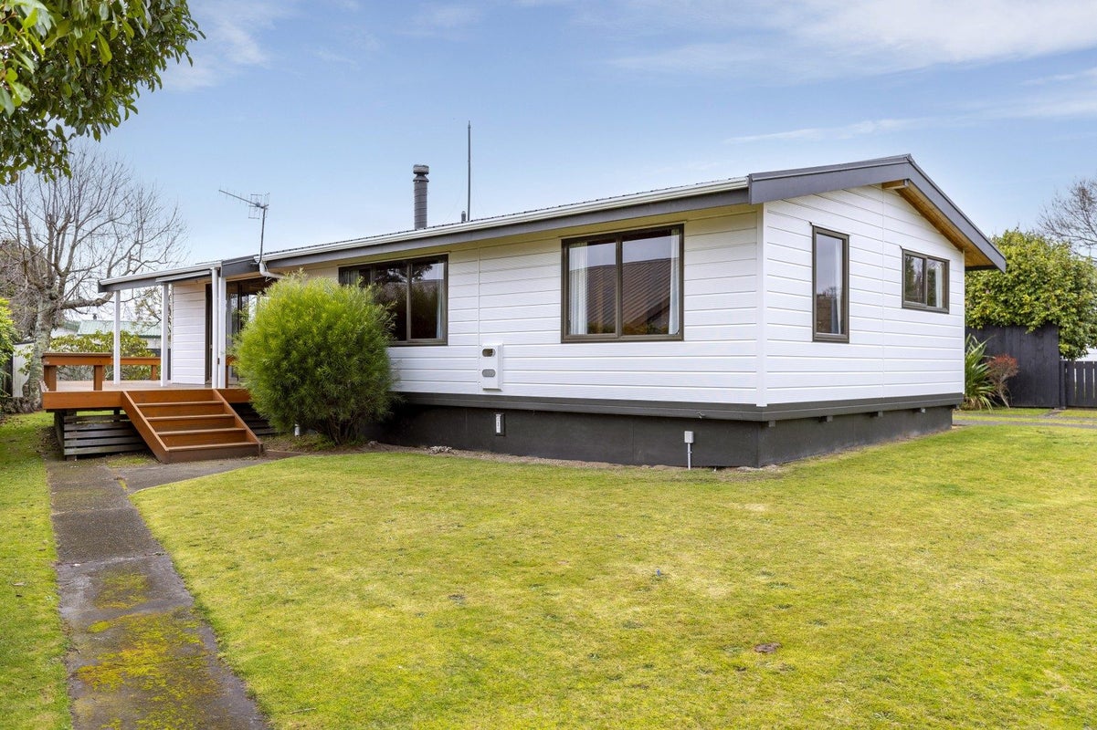 48 Grace Crescent, Richmond Heights, Taupo - Carousel 1