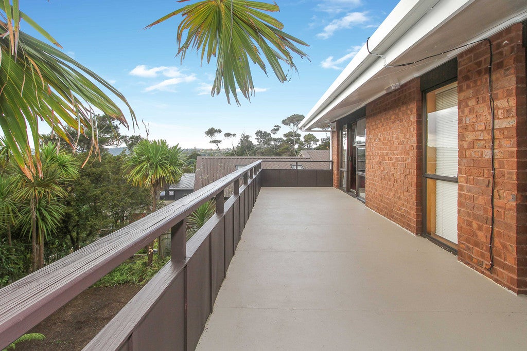 28 Abbeygate Street, Birkdale, Auckland - Carousel 1