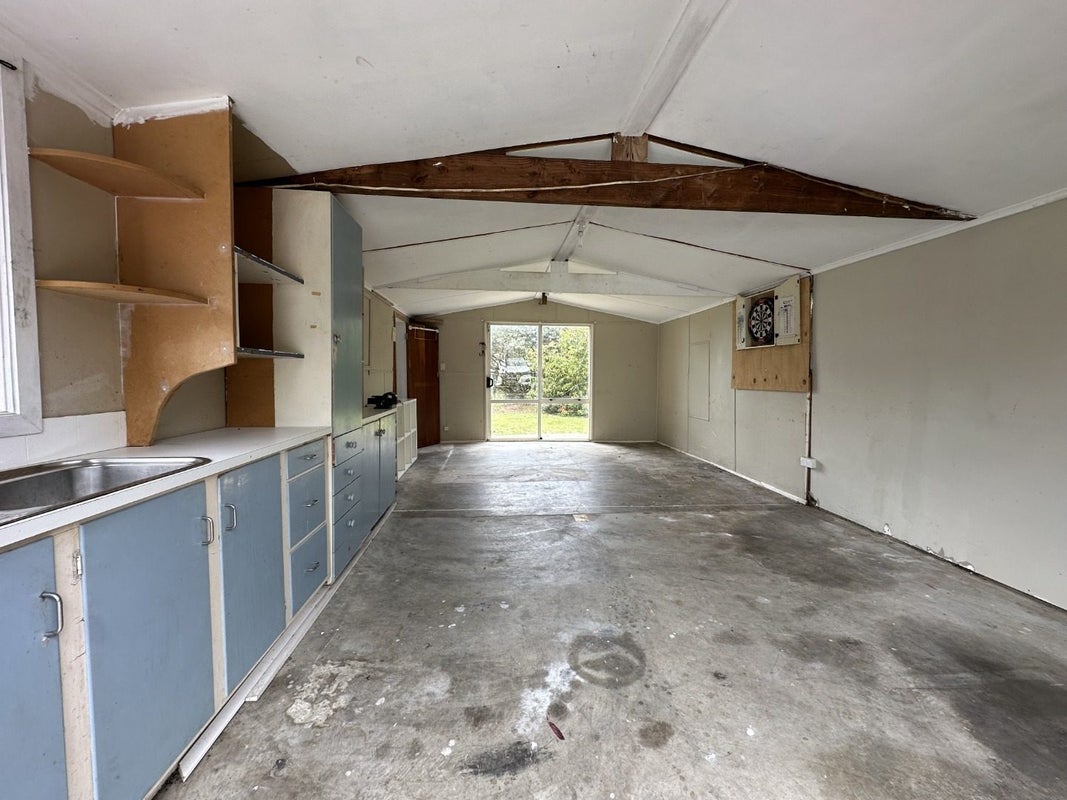 1 Wakelin Road, Beachlands, Auckland - Carousel 18