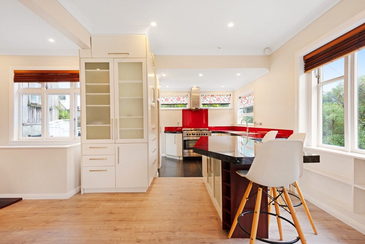 55 Hungerford Road, Houghton Bay, Wellington - Carousel 2