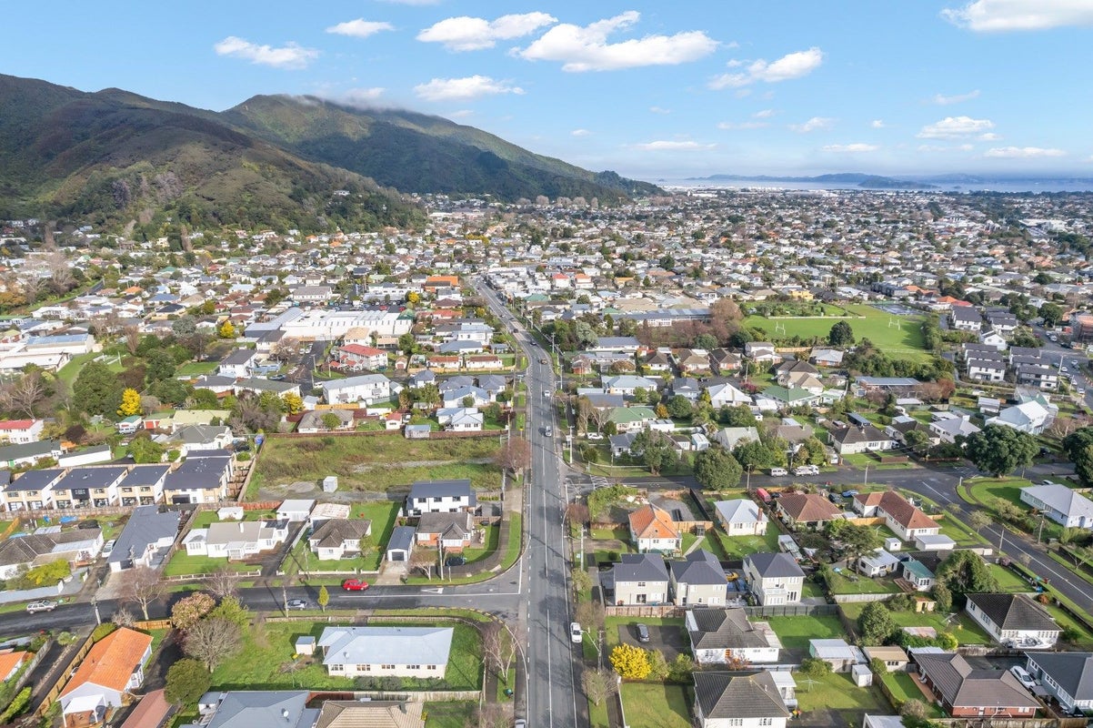 348A Waiwhetu Road, Fairfield, Lower Hutt - Carousel 30