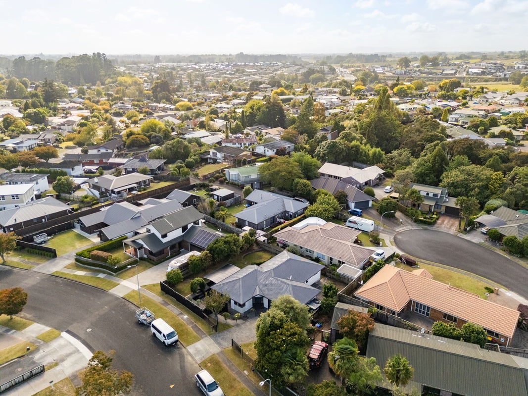 51 Sunnyhills Avenue, Glenview, Hamilton - Carousel 20