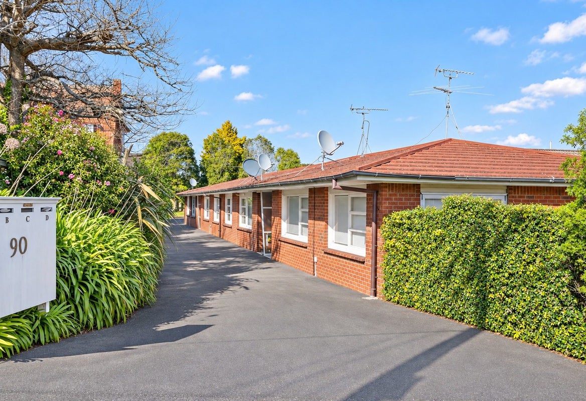 2/90 Ranfurly Road, Epsom, Auckland - Carousel 1
