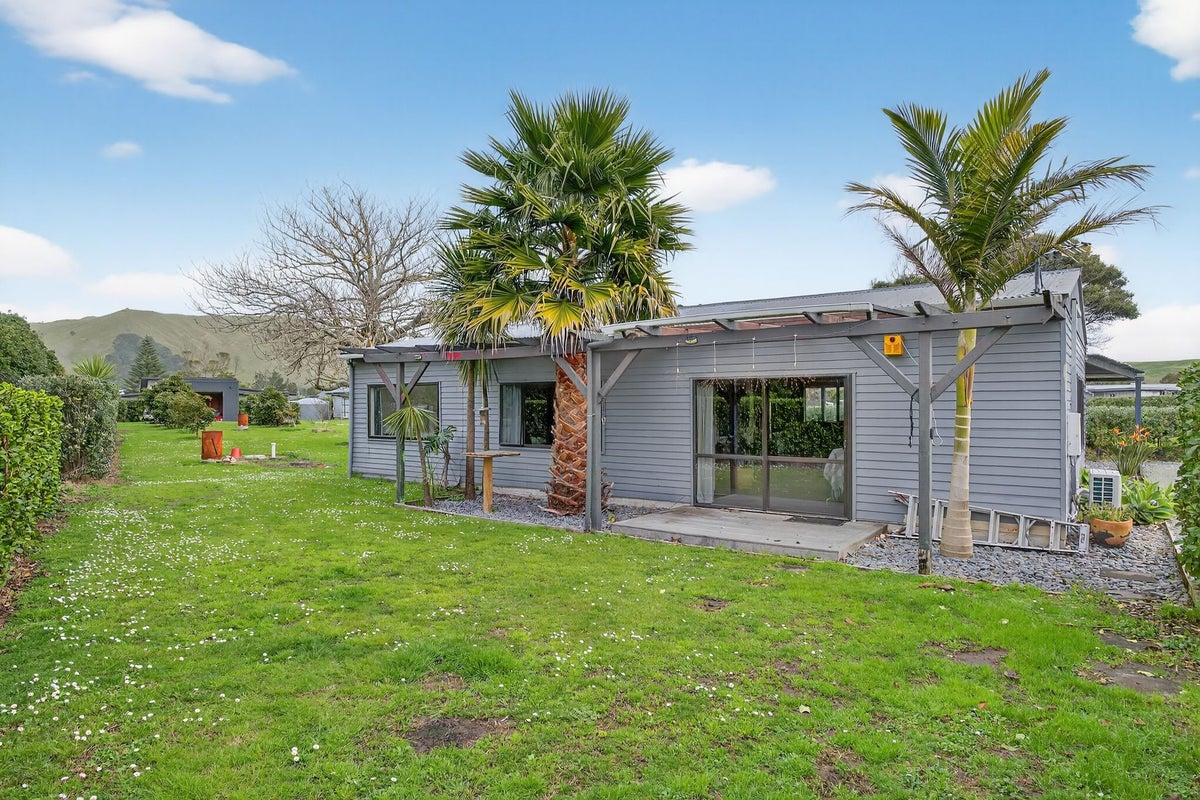 1/669 Wainui Road, Wainui, Gisborne, Gisborne - Carousel 24
