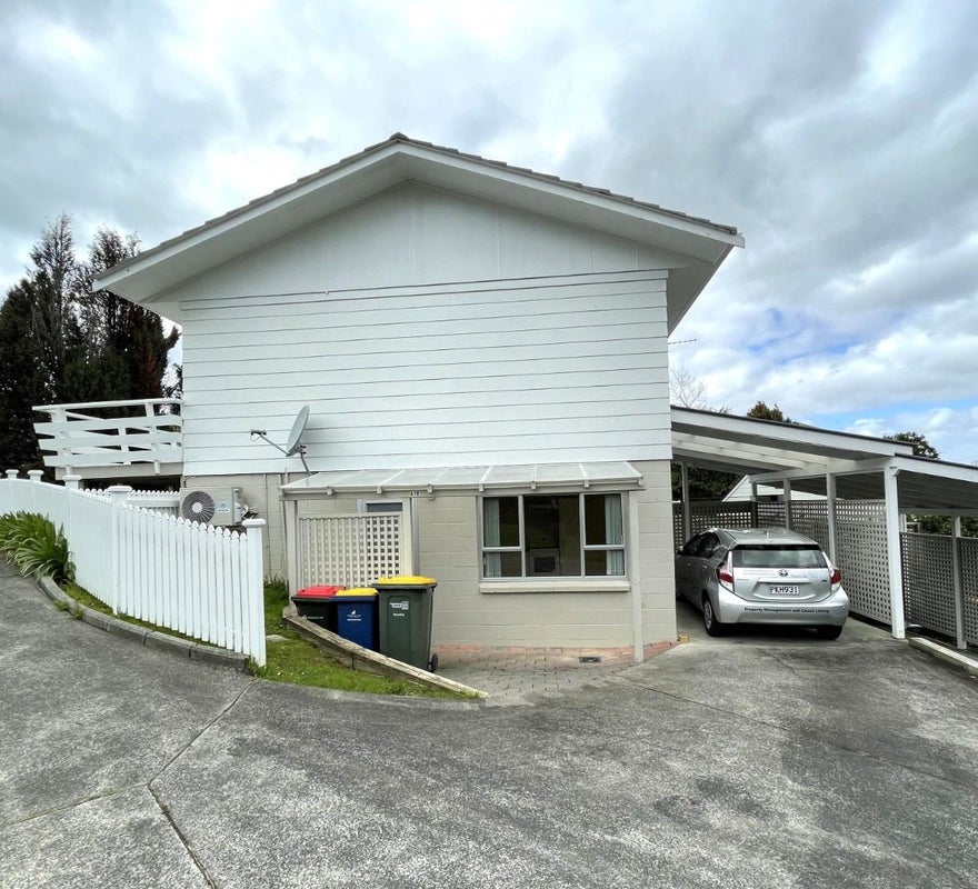 41 Vina Place, Massey, Auckland - Carousel 7