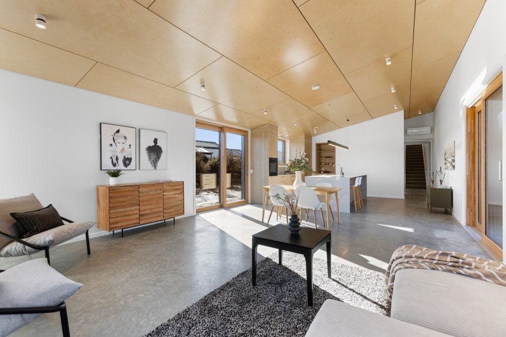 3 Bull Ridge, Wanaka - Carousel 2
