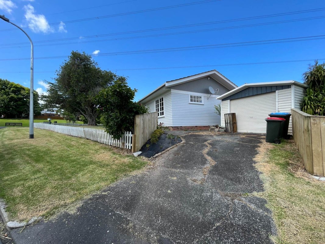 51 The Avenue, Lynfield, Auckland - Carousel 17