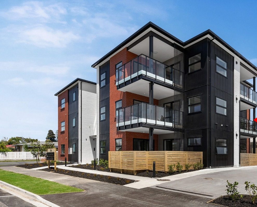 202/89 Aurora Terrace, Hillcrest, Hamilton - Carousel 1