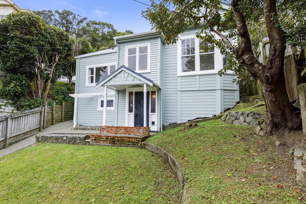 22 Konini Road, Hataitai, Wellington - Carousel 2