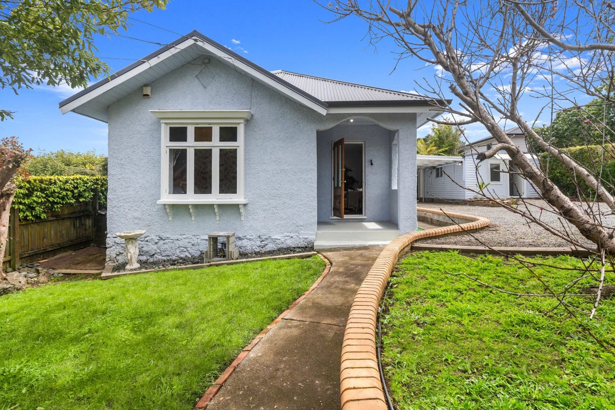 9 Rockfield Road, Ellerslie, Auckland - Carousel 1