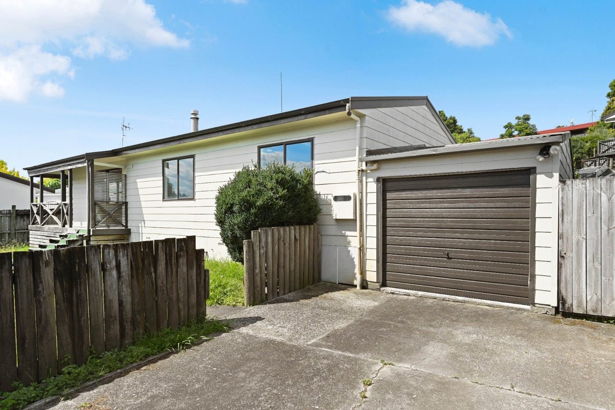 3B Judena Place, Pukete, Hamilton - Carousel 2