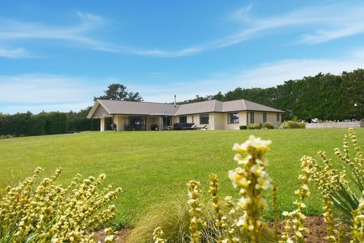 106 Davis Road, Cust, Rangiora - Carousel 29
