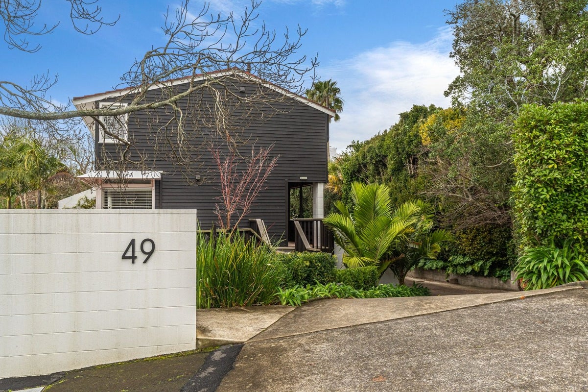 11/49 Curran Street, Herne Bay, Auckland - Carousel 1