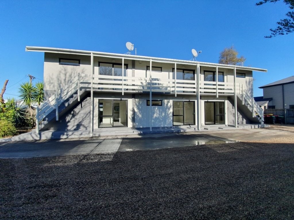 3/481 Barbadoes Street, Edgeware, Christchurch - Carousel 1