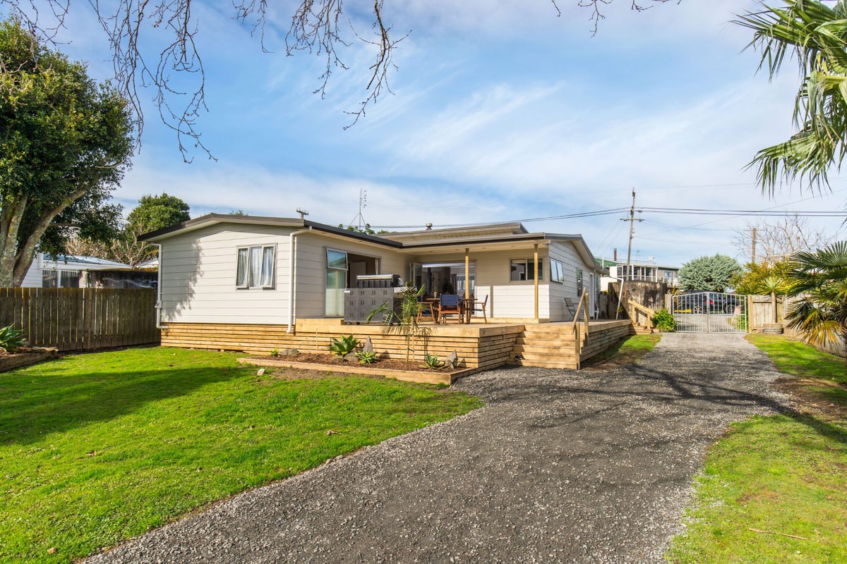 23 Karaka Road, Beachlands, Auckland - Carousel 2