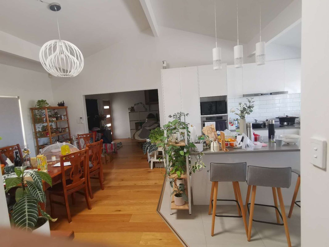 52 Grenada Avenue, Forrest Hill, Auckland - Carousel 2