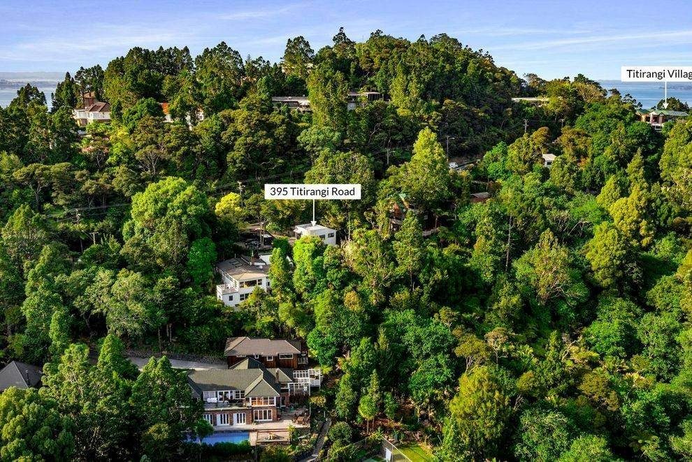 395 Titirangi Road, Titirangi, Auckland - Carousel 9