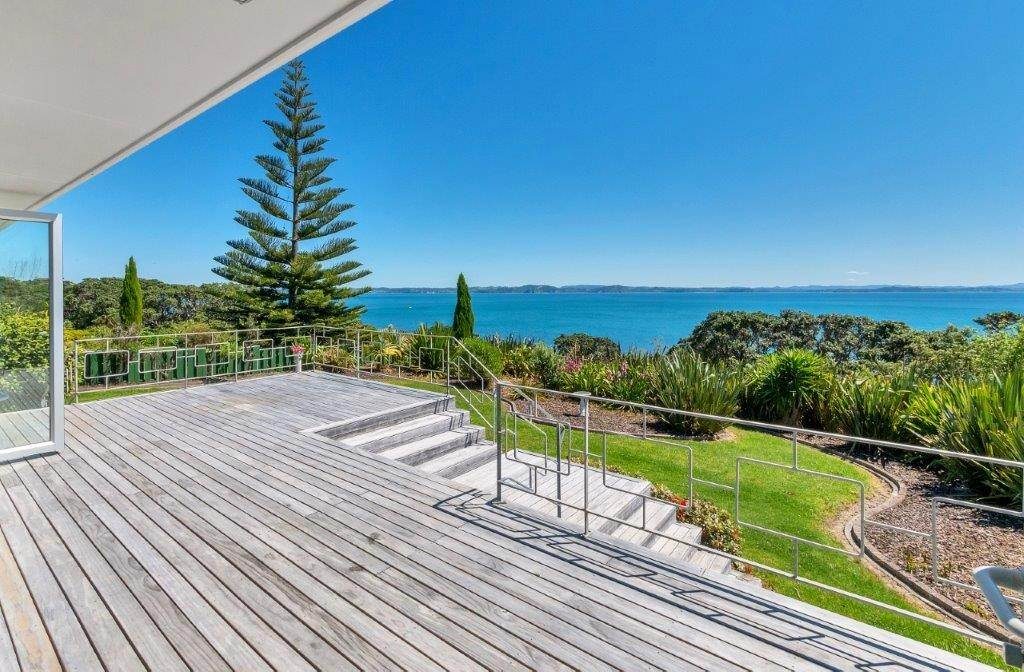 52 Pacific Parade, Army Bay, Whangaparaoa - Carousel 2