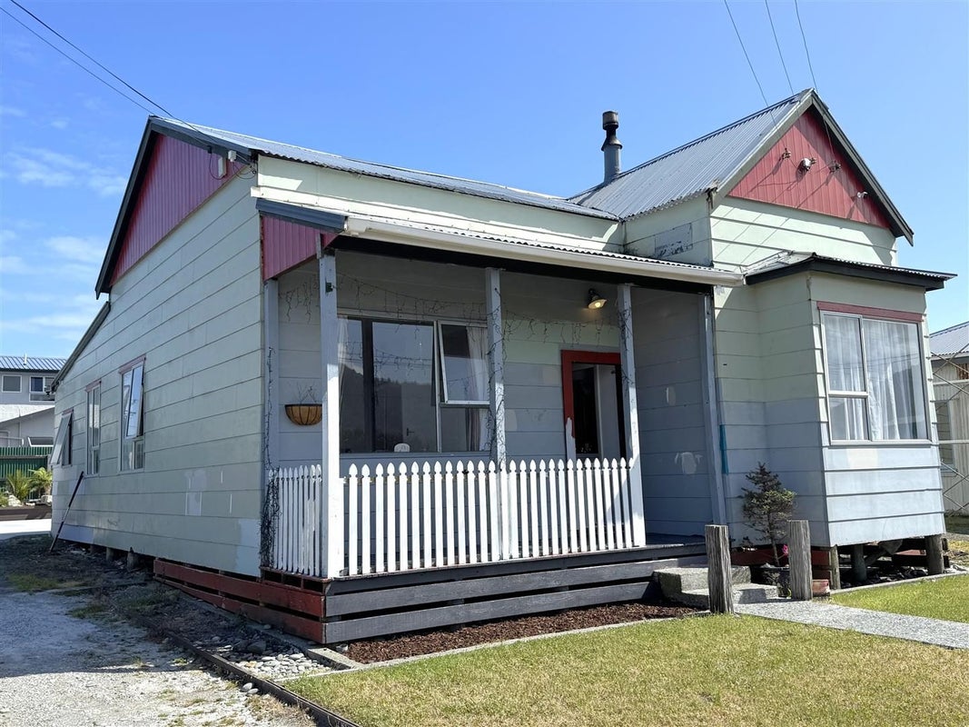 72 Packers Quay, Blaketown, Greymouth - Carousel 24