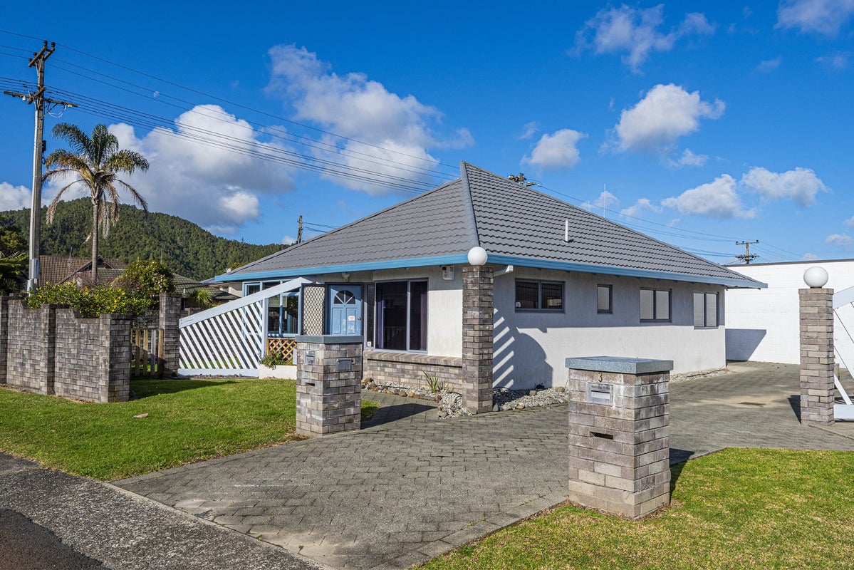 1 Wrack Street, Kensington, Whangarei - Carousel 1
