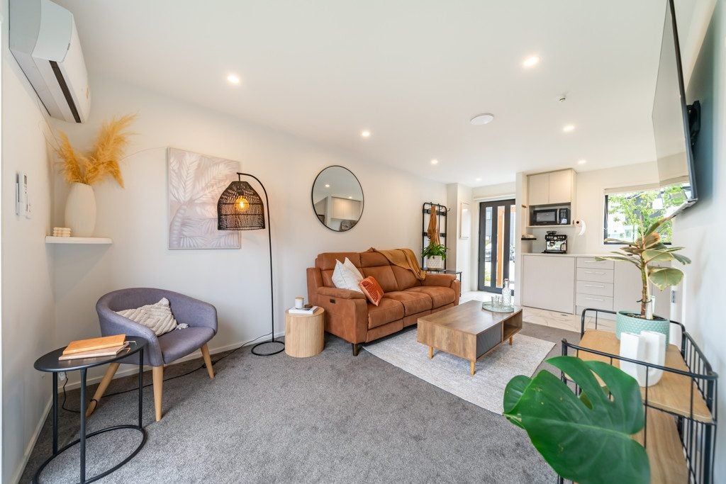 5/320 Oxford Terrace, Avalon, Lower Hutt - Carousel 2