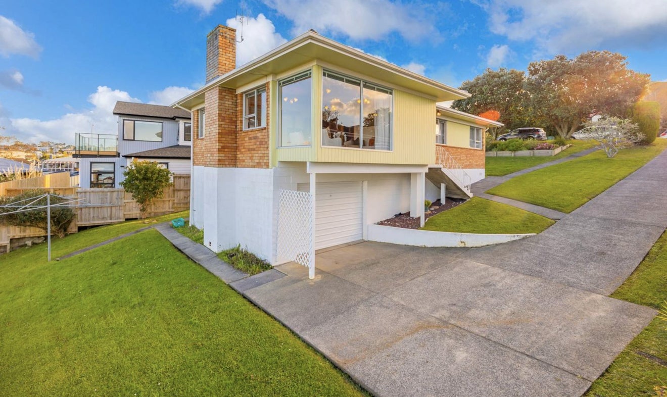 118 Eban Avenue, Hillcrest, Auckland - Carousel 1