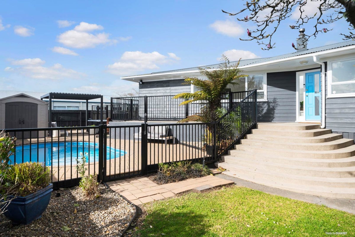 9 Wakelin Road, Beachlands, Auckland - Carousel 2