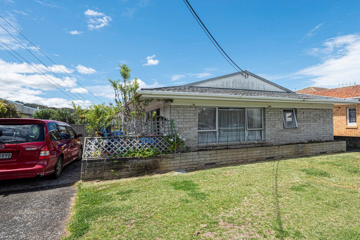 1/10 Norfolk Street, Regent, Whangarei - Carousel 1