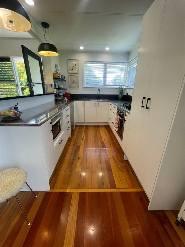 16 Hiley Street, Springlands, Blenheim - Carousel 2