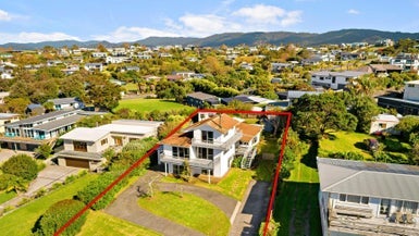 7 Wintle Street, Mangawhai Heads, Mangawhai - Carousel 1