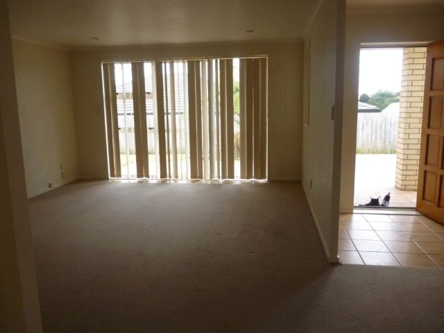 11 Mt Lebanon Crescent, The Gardens, Auckland - Carousel 2