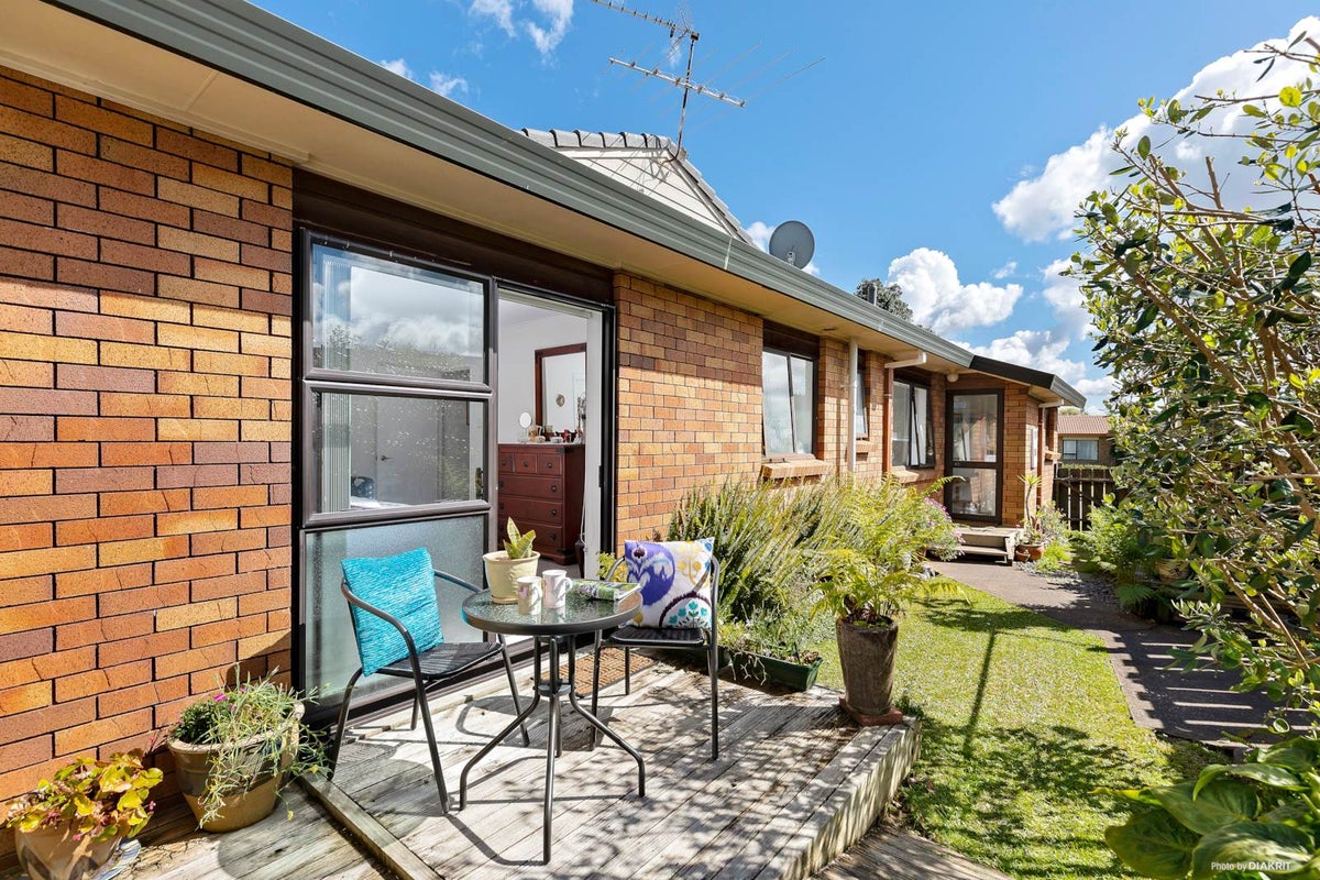 58 Picasso Drive, West Harbour, Auckland - Carousel 2