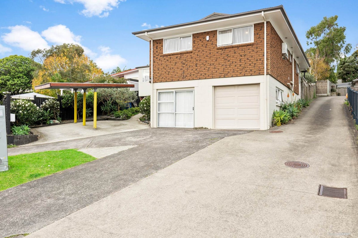51 Merriefield Avenue, Forrest Hill, Auckland - Carousel 1