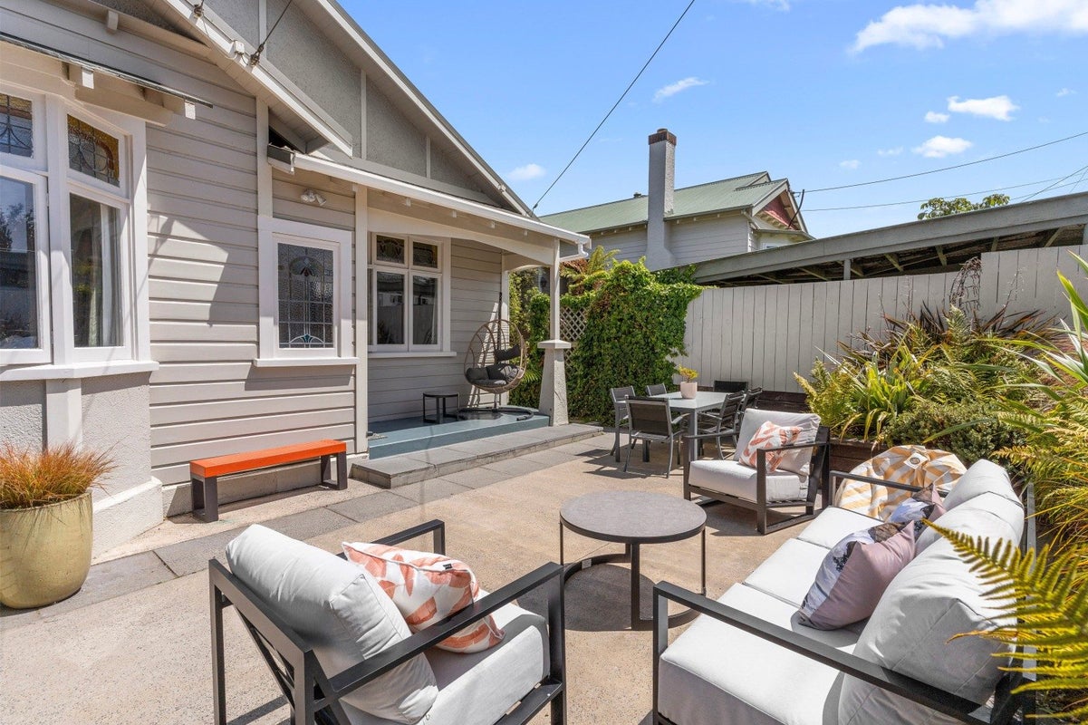 24 Benhar Street, Maryhill, Dunedin - Carousel 1