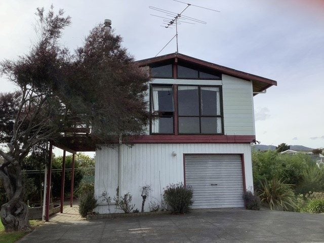 21 Weggery Drive, Waikanae Beach, Waikanae - Carousel 2