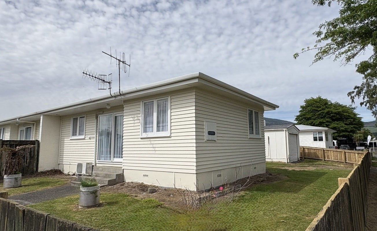 1/2 Te Mitiotu Grove, Turangi, Turangi - Carousel 1