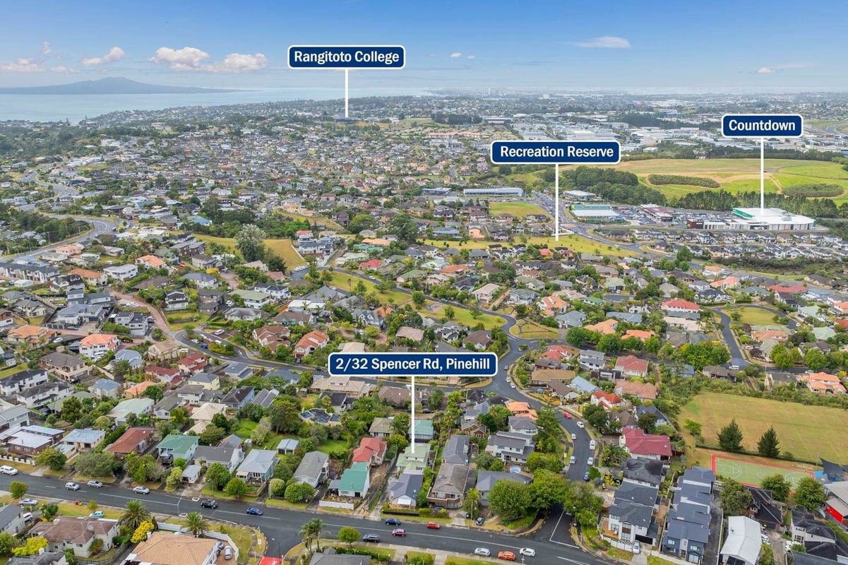 2/32 Spencer Road, Pinehill, Auckland - Carousel 24