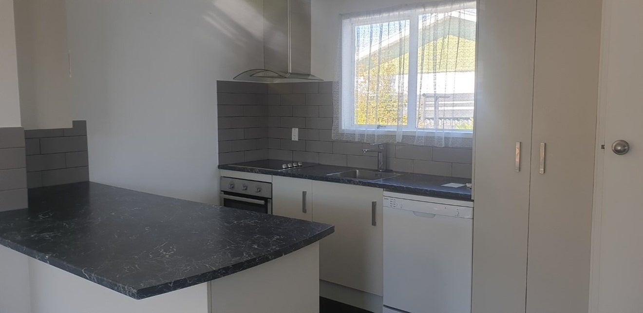 38C Antrim Street, Windsor, Invercargill - Carousel 2