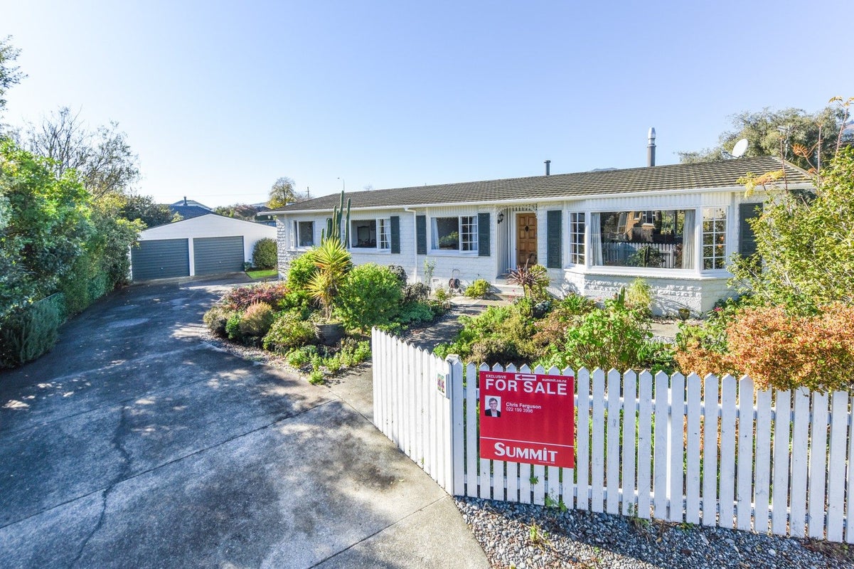 11 Kipling Crescent, Stoke, Nelson - Carousel 1