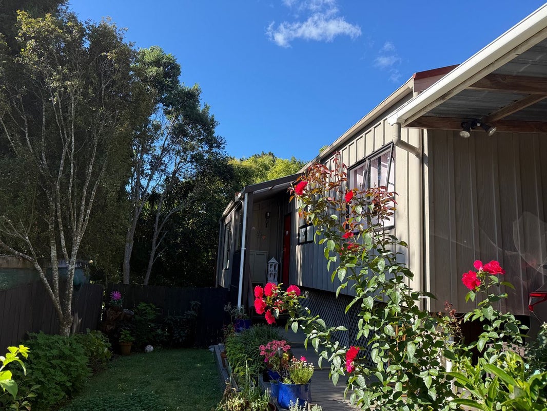 1/96 Verbena Road, Birkdale, Auckland - Carousel 1
