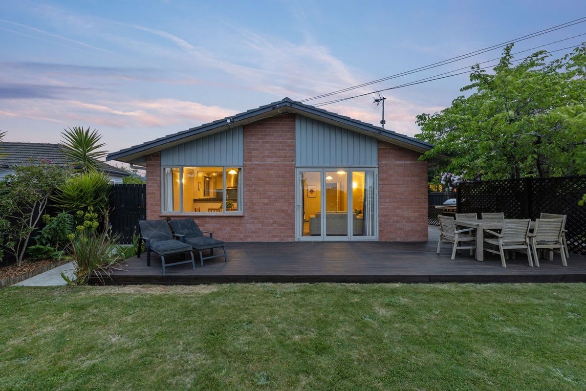 7A Leistrella Road, Hoon Hay, Christchurch - Carousel 1